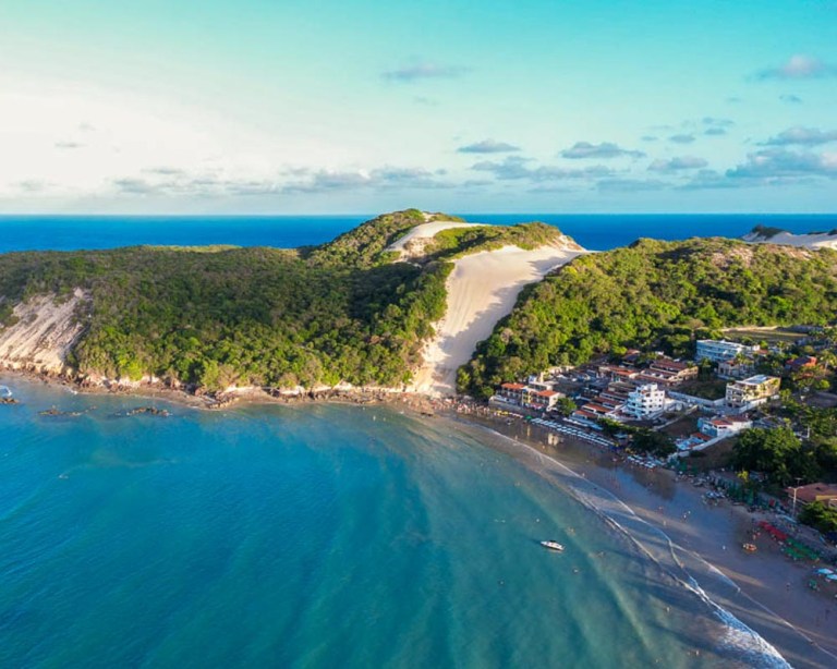 Photo aerial view of ponta negra beach and morro do careca in the city of Natal, Rio Grande do Norte, Brazil